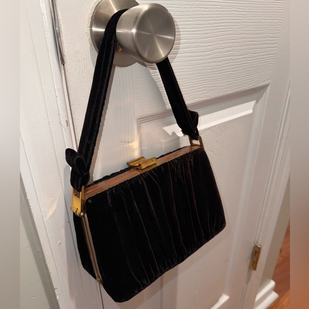 Elegant vintage Black Velvet gold frame Women's hand Bag purse